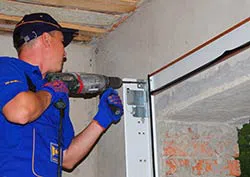 Trust Garage Door Philadelphia, PA 215-240-1912 - repair-side